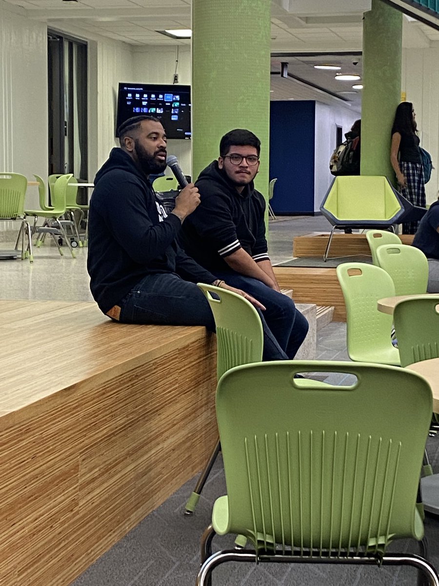 “Life is about growth, and we will always be the same if we hang around with the same people. Reach out to others different from you &amp; you will see the world differently from what you see. That’s amazing” Dr.Ottley at the <a href="/APSCareerCenter/">Arlington Career Center</a> Cohort kickoff event <a href="/DEI_APS/">Office of Diversity, Equity & Inclusion</a>
