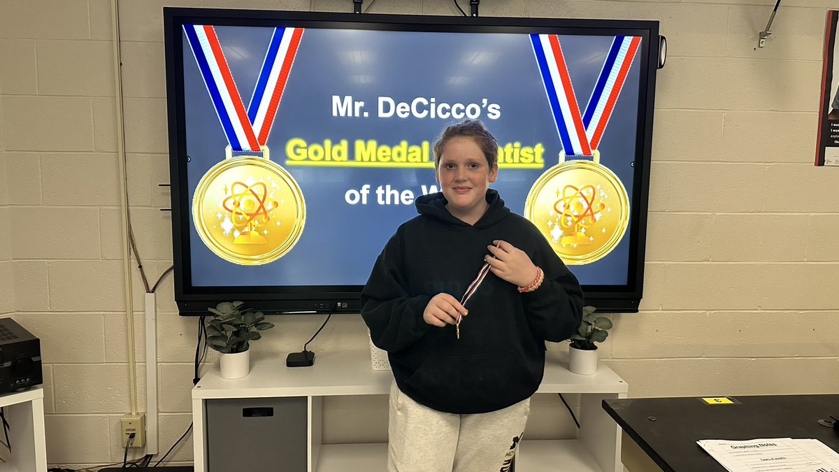 mrcdccc's tweet photo. This is what a “Gold Medal Scientist” looks like. Not only did they earn a medal to take home, they also earned a spin on the classroom prize wheel and bragging rights for a week. 🏅🤓 https://t.co/Frr304ipsf
