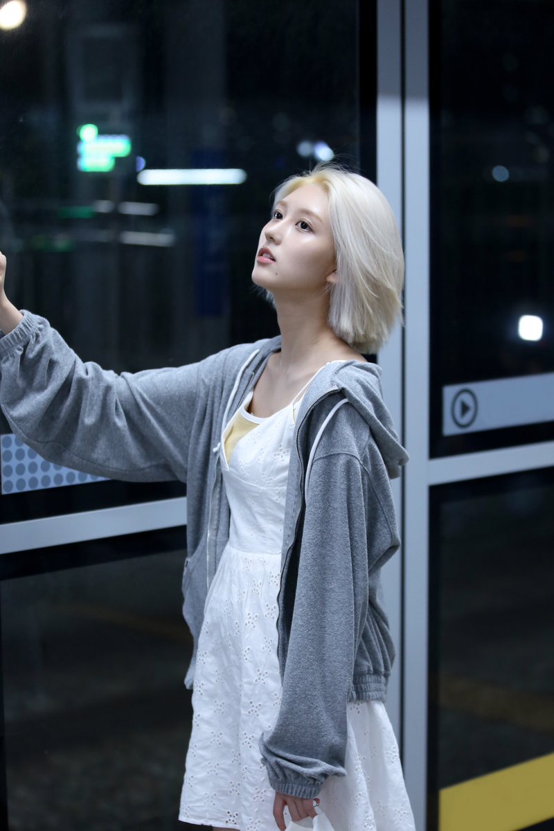 ivepics_'s tweet photo. #GAEUL ‘I'VE SUMMER FILM’ Behind The Scenes https://t.co/bjuuZ18mZ6