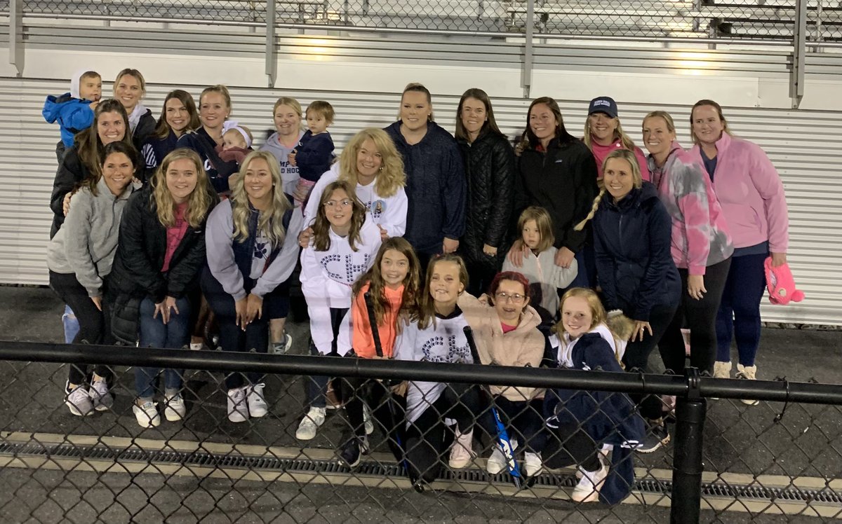Congratulations to Coach Colestock, who coached her final home game at Siebert Park tonight. 35 years dedicated to the sport, over 100 wins as CHFH’s head coach, teacher and role mode to countless students and athletes. Thank you Coach, “Just Believe”! #LionPride