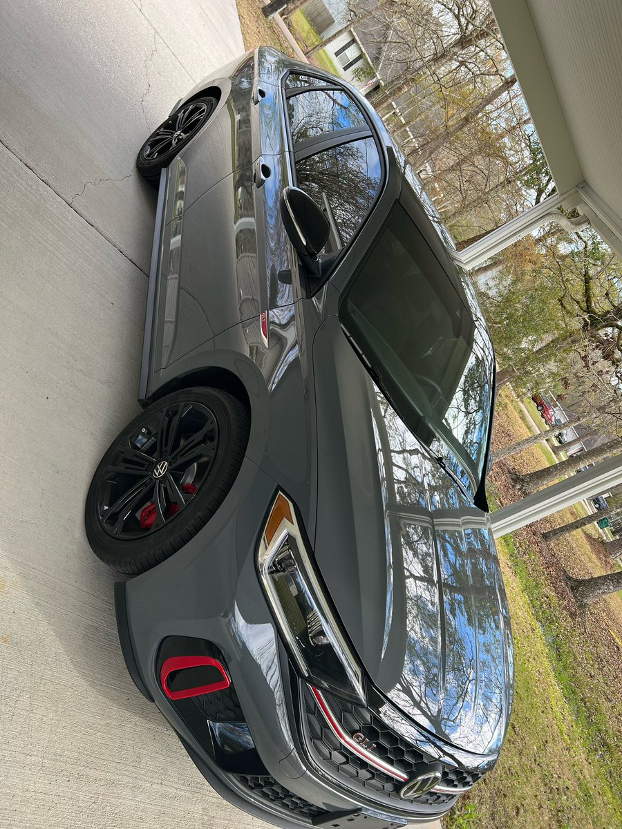 alliedupuy's tweet photo. life update from the last 9 months : me and E got OUR first house, we both bought brand new 2022 vehicles, we both got jobs we worked so hard for and we will have a 2 year old in just 2 months :))) blessed with the best life 🤎 https://t.co/mXzt9KJ0aC