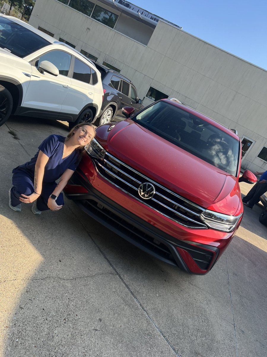 alliedupuy's tweet photo. life update from the last 9 months : me and E got OUR first house, we both bought brand new 2022 vehicles, we both got jobs we worked so hard for and we will have a 2 year old in just 2 months :))) blessed with the best life 🤎 https://t.co/mXzt9KJ0aC