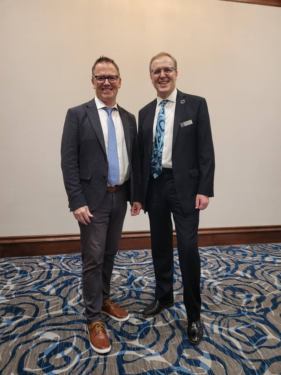 Andrewrww's tweet photo. Thanks to @kevinfalcon Leader of the Official opposition for speaking to our #manufacturing at the Legislature evening reception. @cme_mec @CME_BC https://t.co/zcTl3TOI3z