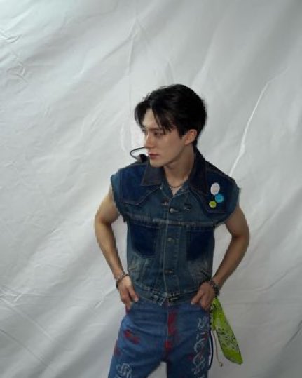 looking left cuz i was never right