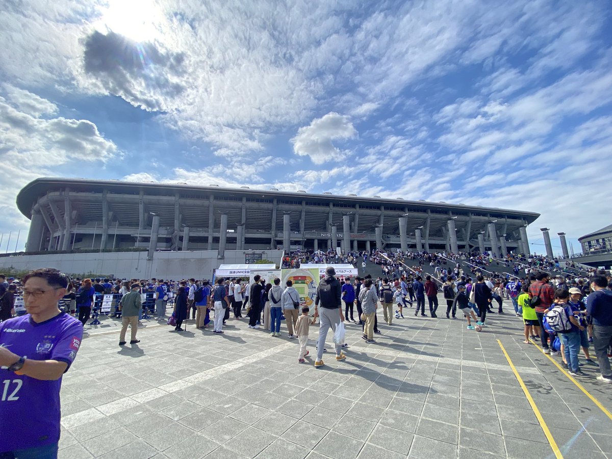 ketakon68's tweet photo. 2003年から見てるクラブ。
自分が青春を過ごしたクラブ。
良い時も悪い時も見てきたクラブ。
海外サッカー、日本代表よりも大好きなチーム。
まさか天皇杯を獲るとは思わなかった。涙出ました。感動をありがとう！
#vfk
#天皇杯
#優勝おめでとう
#小佐野さんヴァンフォーレが天皇杯優勝したよ https://t.co/D4anVkabO9