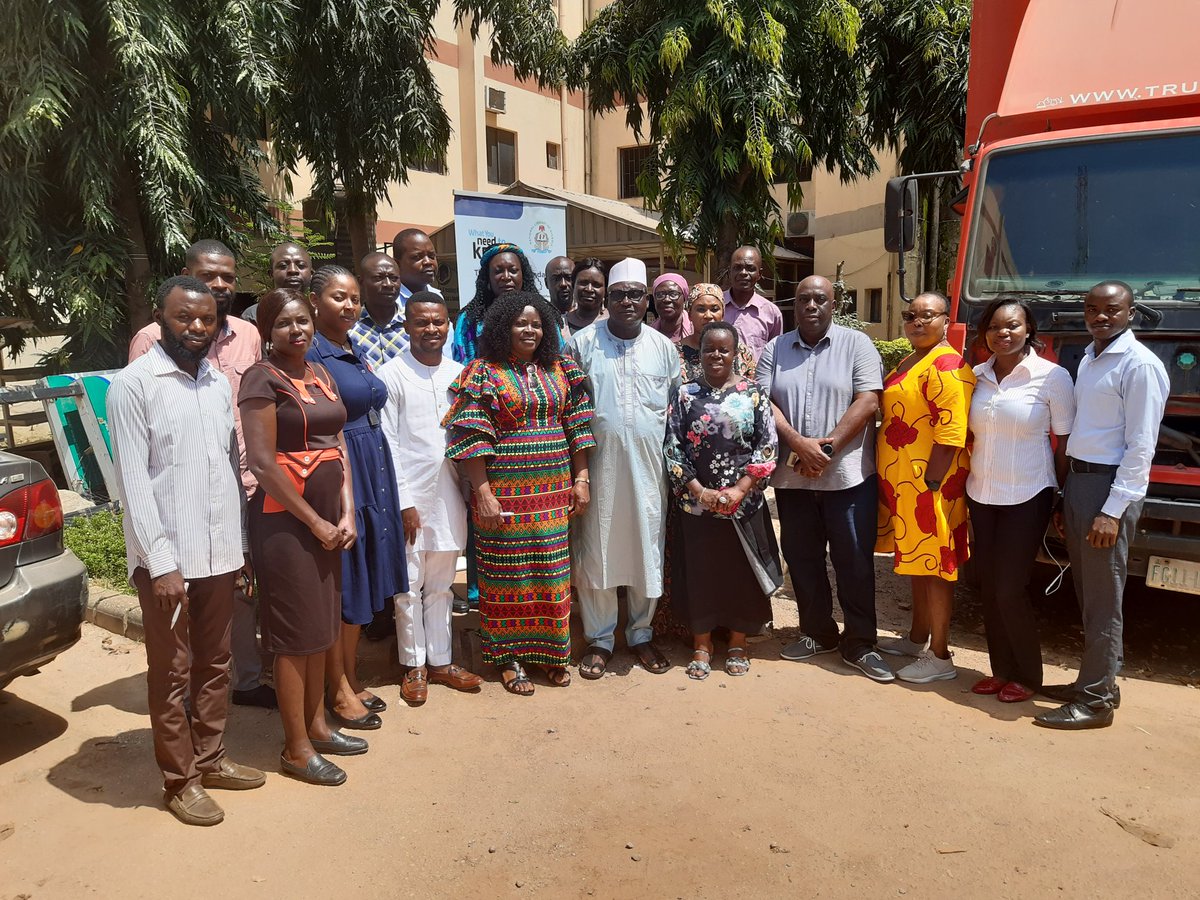 _kaloly10's tweet photo. Yesterday National Library Comnenced training of her staff on the actualization of having Institutional Repository. Nigeria is blessed with so much literature that needs to be online for global accessibility. We are right on course🤗💃 https://t.co/36pOBEBKUl
