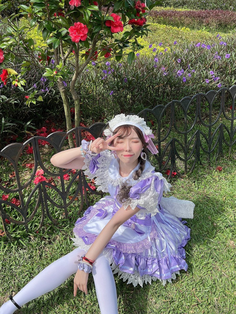 Adada__'s tweet photo. 💜💜💜
気持ちのいい日

#メイド #メイド喫茶 #メイドカフェ #maid #maidcafe #日系女孩 #maidacademy #拡散希望 #jpop #日系 #日系摄影 #photography #カフェ #写真好きな人と繋がりたい #ファインダー越しの私の世界 #コーヒ #kawaii #自撮り #自撮り女子 https://t.co/7B5yiqzK5N