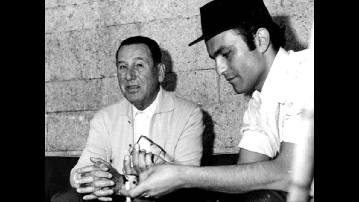 eldestape_radio's tweet photo. ✌️Se viene #AlgoBello para cerrar un día especial.
✅Hoy: Dolores Solá, “Estoy orgulloso de mi general”, del homenaje sinfónico a Leonardo Favio en el CCK.
📺YouTube: https://t.co/14co8bCCfn
▶️Twitch: https://t.co/H72pAjDUIE
📻FM107.3 | AM1050
💻https://t.co/da14gjraju https://t.co/lZBxCzimgK