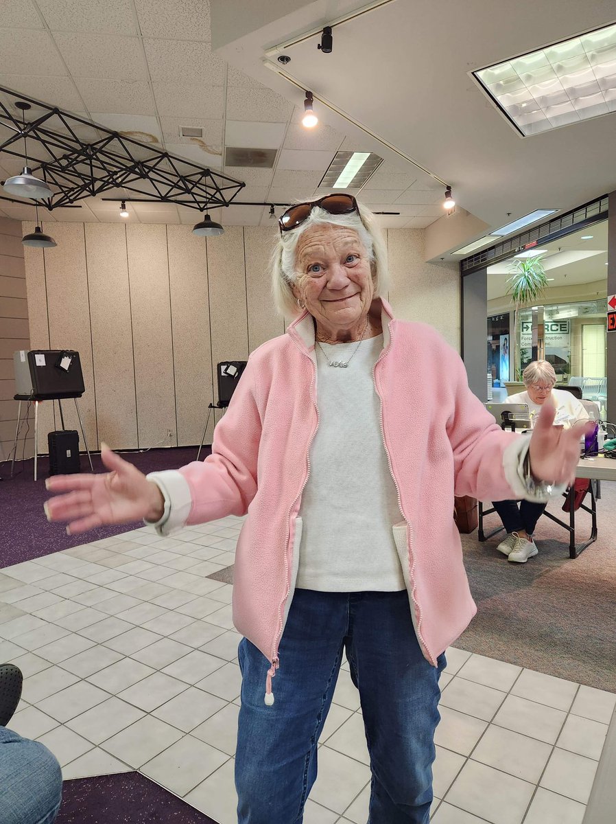 cwirth4congress's tweet photo. ๐ณ๏ธ
Susi (Mom) voted & says,
โ#RoeYourVote, Damnit!โ
She danced with me in 1973 after Roe passed, telling me that I would never have to worry about dying or losing friends to illegal abortion
Sheโs angry that weโre going backwards.
You should be too.
#VoteWirth
#FirePence https://t.co/jHyDmhBPN9