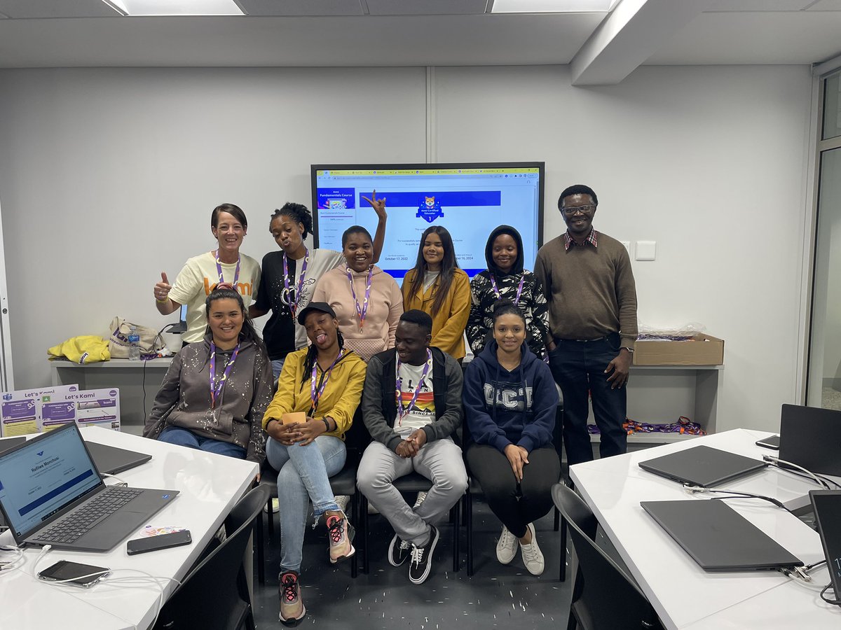 NicoleRennieZA's tweet photo. @UCT_news 📣 Huge Congrats to your newly Kami Certified Educators 🙌🏻 @Kamiapp Day 1 in #etilab saw many passionate future #teachers of #UCT #PGCE class excited, empowered & level 1 certified 🏆
Grateful to collab with @dickngambi and give back to my uni 💛 #Edtech https://t.co/9elEDeVPvw
