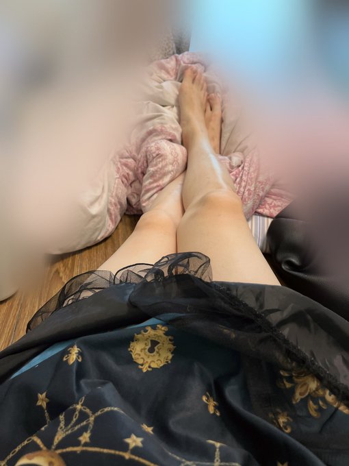 いえでだらだらなのだ〜  #森野あし https://t.co/JqKyBzUlM4<a href="/tag/%E6%A3%AE%E9%87%8E%E3%81%82%E3%81%97"class="tags">#森野あし</a>