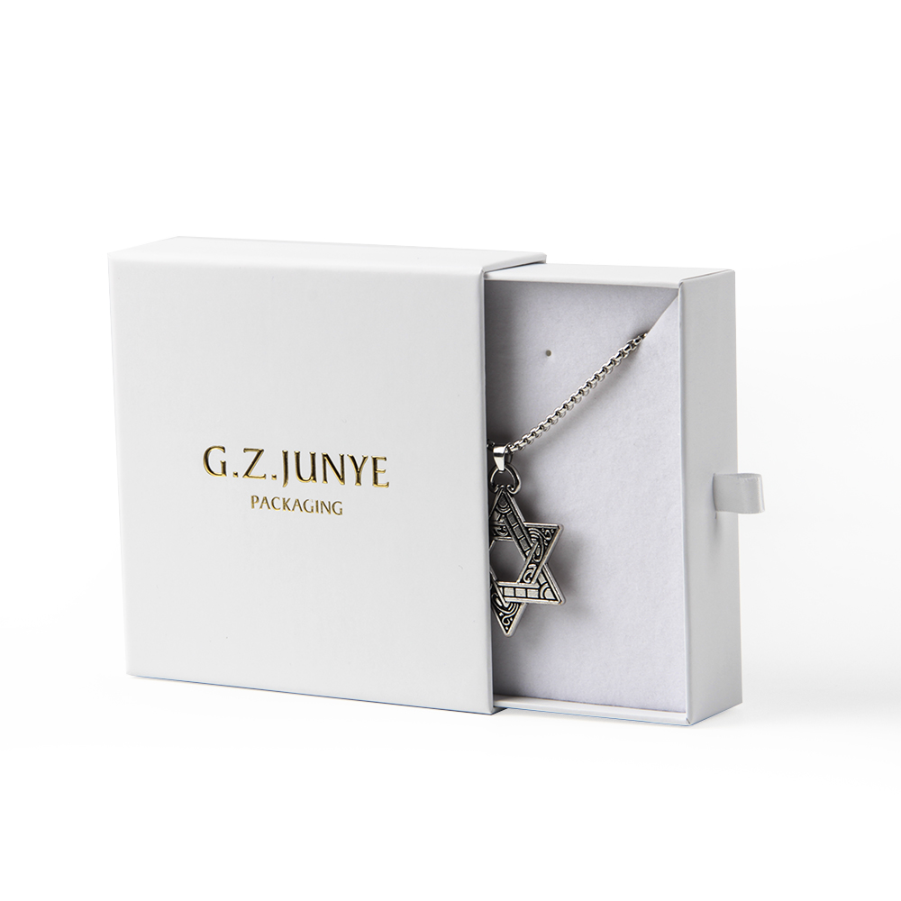 JunyeTracy's tweet photo. It's still our best-selling jewelry box today. 🥳
The design is simple, but it never goes out of style.😽
Have you considered buying one? 👀
https://t.co/16MOfiBT0e
#logo #design #paperbox #drawerbox #giftbox #luxury #wholesale #oem #odm #custom #customized #brand #hotsale #new https://t.co/TarqvBRAzn