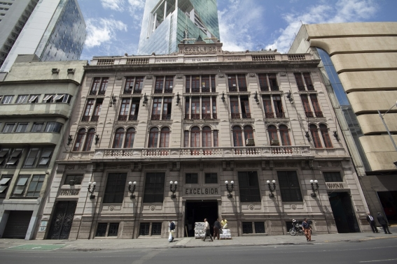 MishArqT's tweet photo. #Las4 de Silvio Contri, #arquitecto italiano nacionalizado, que destacó a inicios del S.XX.
1. Pal. de Telecomunicaciones, hoy MUNAL.
2. Sede del Excelsior.
3. Tienda High Life, Madero y Gante.
4. Ed. París, 5 de Mayo y Motolinia.
Todos bajo el mismo estilo: ecléctico. https://t.co/S36JgTfQET