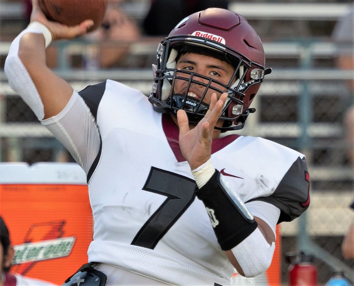 Andy Morales (@andymorales8) on Twitter photo Walden Grove <a href="/groveredwolves/">WGHS Athletics</a> QB Gabriel Smith @Gabriel_Lee2024 named <a href="/APSMailroom/">APS Digital Print</a> / <a href="/FrognFirkinAZ/">Frog and Firkin</a> Player of the Week ( Stephanie van Latum Photo) Smith threw for 382 yards, 5 TDs to help defeat Sahuaro 39-20 Friday night. allsportstucson.com/2022/10/17/wal… Walden Grove <a href="/groveredwolves/">WGHS Athletics</a> QB Gabriel Smith @Gabriel_Lee2024 named <a href="/APSMailroom/">APS Digital Print</a> / <a href="/FrognFirkinAZ/">Frog and Firkin</a> Player of the Week ( Stephanie van Latum Photo) Smith threw for 382 yards, 5 TDs to help defeat Sahuaro 39-20 Friday night. allsportstucson.com/2022/10/17/wal…