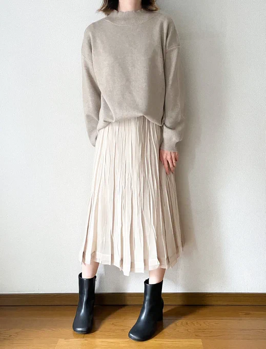 【楽ちん】抜け感たっぷりでオシャレ!グローバルワークの「ゆったりニット」肌触りよすぎて脱ぎたくないよ〜!グローバルワークの「スリットプルオーバー」が着心地よすぎる…!本当にずっと触っていたいほど、肌ざわりが気持ちいいの。ニット特有のチクチク感がないのも◎ 