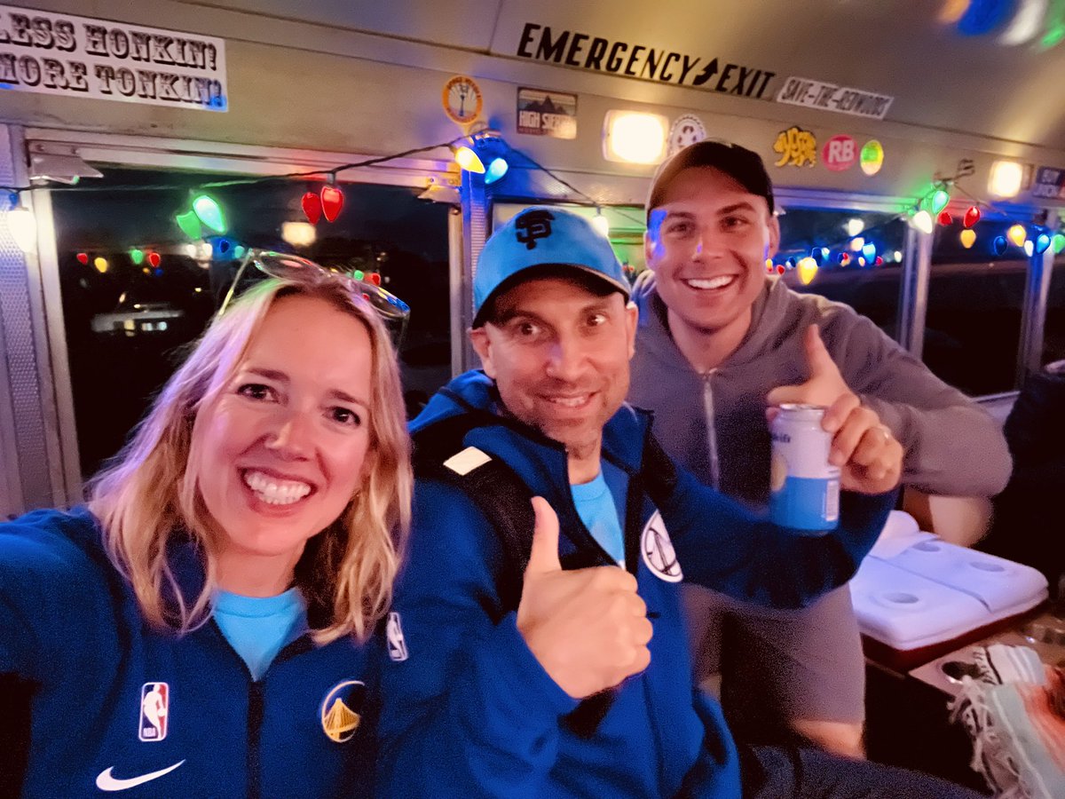 hknightsf's tweet photo. The evening ended with another bus — a Gilibus to get us back into the heart of San Francisco. Thanks @manny_yekutiel and the @welcometomannys team for coming up with the #AllOutSF idea. How will you celebrate San Francisco this week? https://t.co/kEXYULKDhZ https://t.co/cQQHg7vhEH