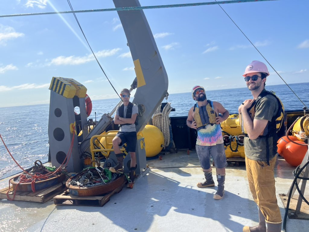 Scripps Acoustic Ecology (@scripps_ael) on Twitter photo Long day of successful deployments during our ongoing fall cruise @MBEL_NTNU <a href="/Warren_Lab/">Joe Warren</a> <a href="/USNavyResearch/">Office of Naval Research (ONR)</a> Long day of successful deployments during our ongoing fall cruise @MBEL_NTNU <a href="/Warren_Lab/">Joe Warren</a> <a href="/USNavyResearch/">Office of Naval Research (ONR)</a>