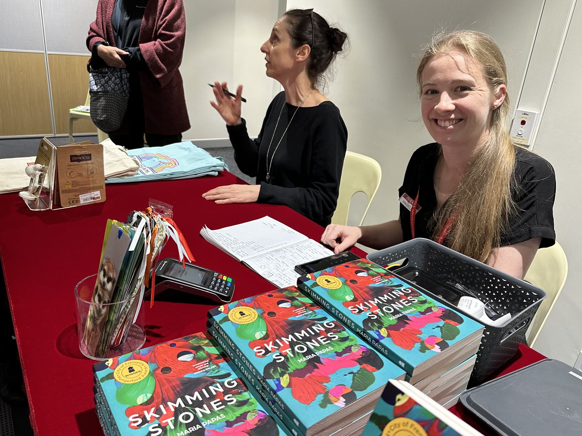 Mundaring_Lib's tweet photo. We and the audience were thoroughly engrossed in the author talk by Maria Papas on 'Skimming Stones' (@FremantlePress). Could have heard a pin drop as Maria talked about background to the novel and her writing processes. Ultimately uplifting, a story that'll stay with you. 🙂 https://t.co/T0RjysJV6I