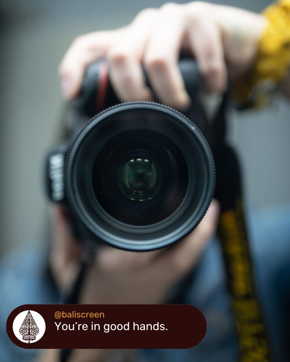baliscreen's tweet photo. Who likes it?
#Hand #Photographer #Digitalcamera #Camera #Reflexcamera #Cameralens #Cameraaccessory #Flashphotography #DigitalSLR #Pointandshootcamera https://t.co/rvj6WWfo00