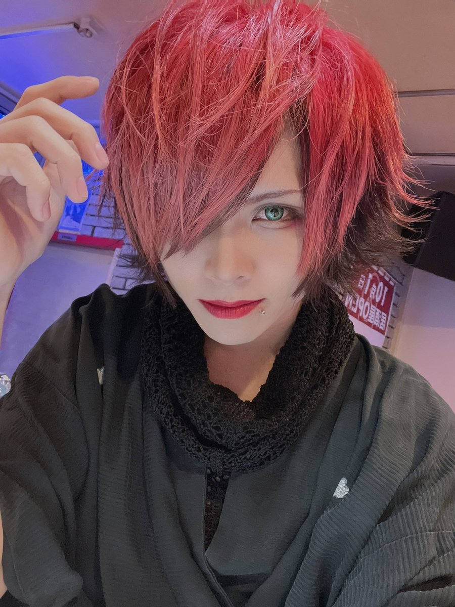K_N_roku's tweet photo. ・おはよう
・昨日のhttps://t.co/MkSS3zTRSZサポート
・昔のあのバンドの復刻版みたいな懐かしさ
・せばだばまいねびょん
・メンバーが違うcinderも新鮮
・Lavitteのステージで感じたことは
・また明日
#Lavitte
#NA.NA https://t.co/UMTWyi2rqr