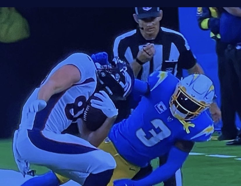 <a href="/AllbrightNFL/">Benjamin Allbright</a>  How can the NFL defend piss ass officiating like this no call, I mean the ref is looking right at this with the Charger players hand still on the mask as it’s facing the opposite way,not to mention the multiple bad calls of pass interference when they weren’t?