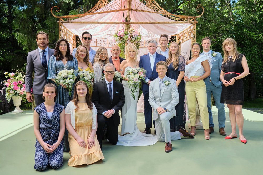 LUV BOMB 💣💥❤️ 🥲#ChesapeakeShores #Chessies <a href="/hallmarkchannel/">Hallmark Channel</a> <a href="/SCHeartHome/">SCHeartHome</a> <a href="/DPaulsonProds/">Dan Paulson Prods</a> @Chesapeake_TV #Mandrake 🤓🙏🏻