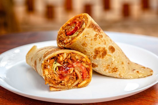 Padrecafe0's tweet photo. #Rolex Tuesday PADRE CAFE in Mengo.
Do this Heavy Breakfast this morning,
#beefRolex,ChickenRolex,#VegetableRolex,#EggRolex etc.
Find us in Mengo, off Balintuma Road ,Next to Ndejje University
Or Call::0787 741 292/0741 672 574 for #reservations & #Order. https://t.co/zF4e4ky5Kr