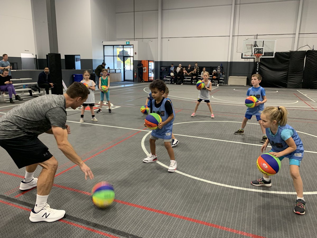 ClimbBasketball's tweet photo. Our third session for our fall U7 program! #yeg #yeghoops https://t.co/mtdbbkmb1R