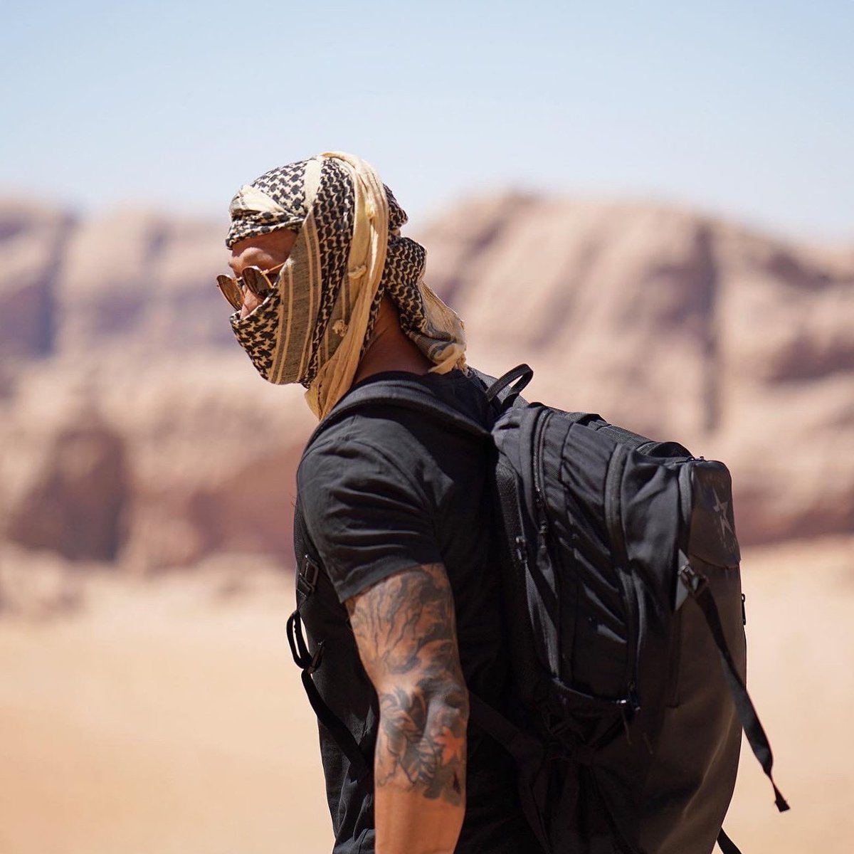 Just as we need to put paint on a painting, we need to put life into our lives. 
Smile more, worry less and add something good today ❤️👊🏼
#startamedettleende