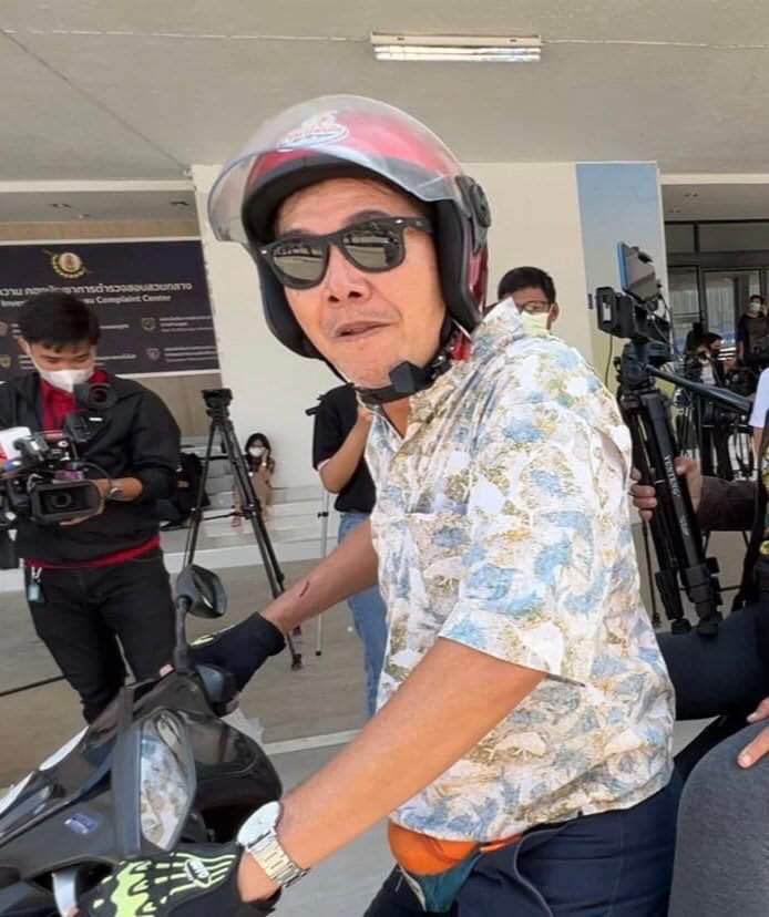 สิวงอกที่ซอกตูด tweet media