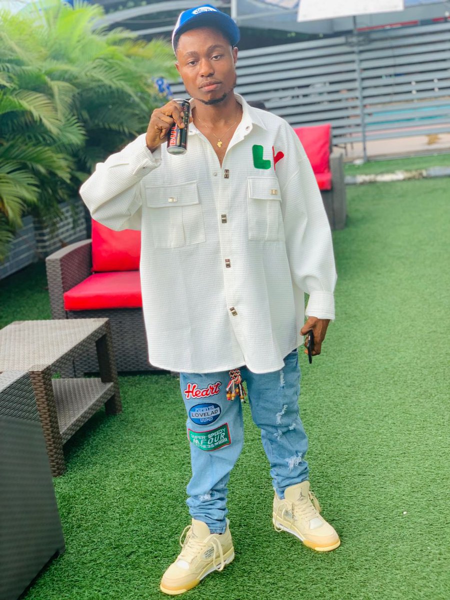 unityetimy's tweet image. Happy birthday bro 😎