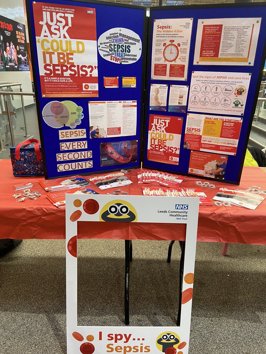 ISpySepsis's tweet photo. Raising the awareness of Sepsis to the general public @ Leeds Kirkgate market #LCH#LTHT#LYPFT @LthtSepsis @ISpySepsis @liz_grogan @LCH_IPC https://t.co/8payyJ7esc