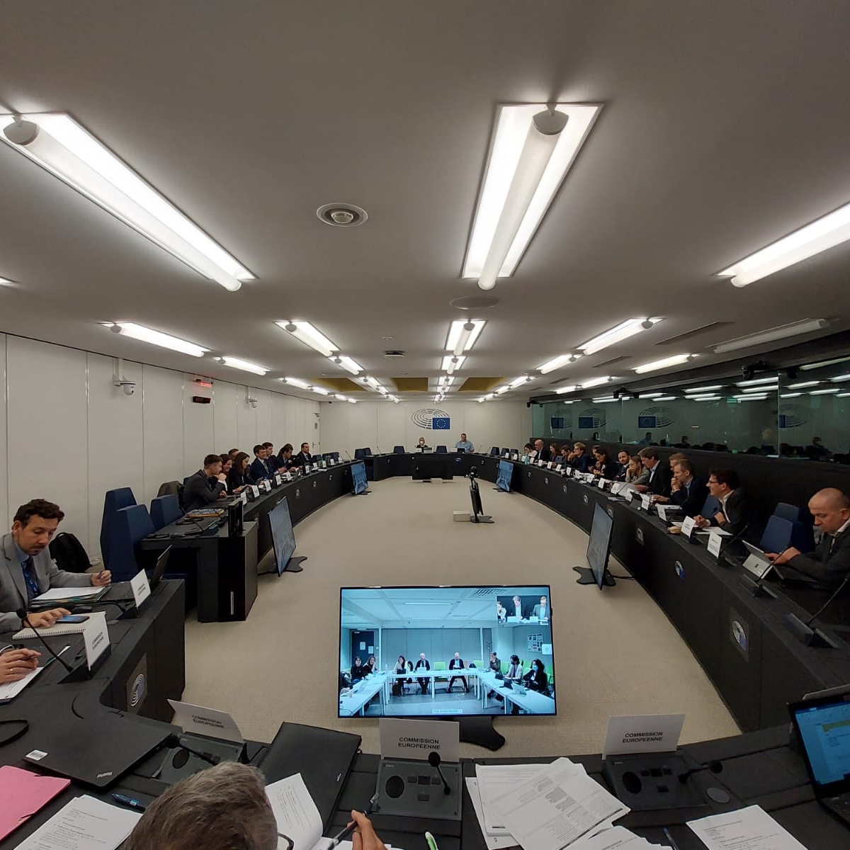 EU2022_CZ's tweet photo. #TRIALOG | 🌱 Je lepší být při vydělávání peněz šetrný k přírodě. Druhý trialog k Evropským zeleným dluhopisům cílí právě na to - stanovit zlatý standard pro získávání kapitálu na finančních trzích, který se využije k financování zelených projektů. 

#CZPRES #EuGB https://t.co/jaglV42Noe