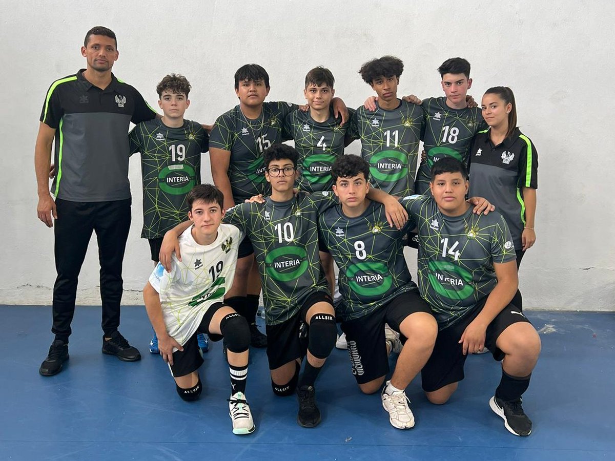 CLUBPARLAVOLEY's tweet photo. Nuestros CADETES GPS Oil pierden 0-3 contra @villalbavoley 

La falta de experiencia y concentración no permitieron que desarrollaran un mejor partido.

¡¡A seguir trabajando!!

@CasaDeporte_ @AytoParla @FMadridVB @Maxcolchon @piensosdecan @libreriagradua2 #Parla https://t.co/iQLAl7f7JB