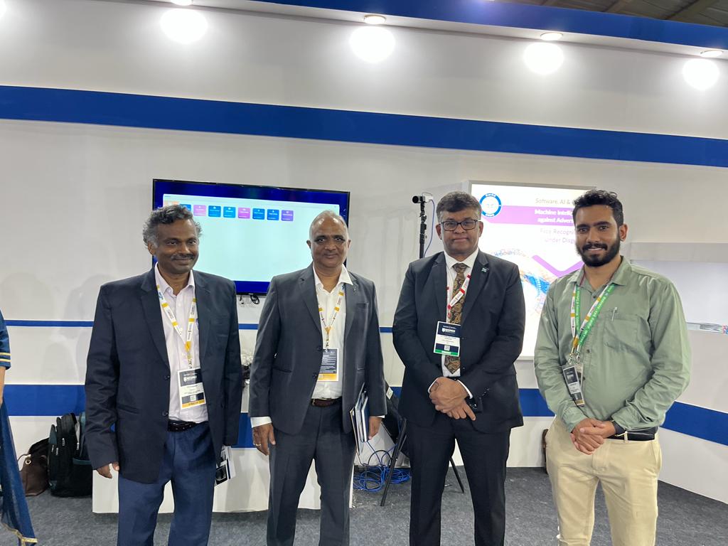 Mgtechsoft's tweet photo. MR. Giridhar M Aekbote, Director of #IndiGISTechnologies, MicroGenesis met Mr. Kamlesh Prakash, High Commission of Fiji in India at #DefExpo2022 and had a great discussion on #IndiGIS technologies.

#DefenceExpo #PathToPride #MGenatDefExpo2022 #IndiGISTechnology #MakeInIndia https://t.co/BF1xbLQnG3