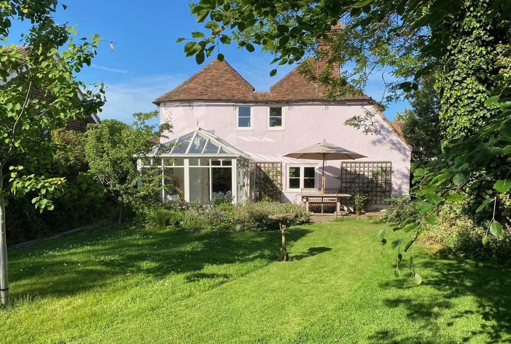 CBestagents's tweet photo. New Sales Listing - Littlebourne Offers in Excess of £525,000
https://t.co/gF2Nm0Dd8b

#forsale #littlebourne #canterbury #kent #period #property #estateagents #charlesbainbridgeestateagents #properyexperts #viewing #buyers #purchasers #propetysearch #propertiesforsale https://t.co/WSXyVtMcbd