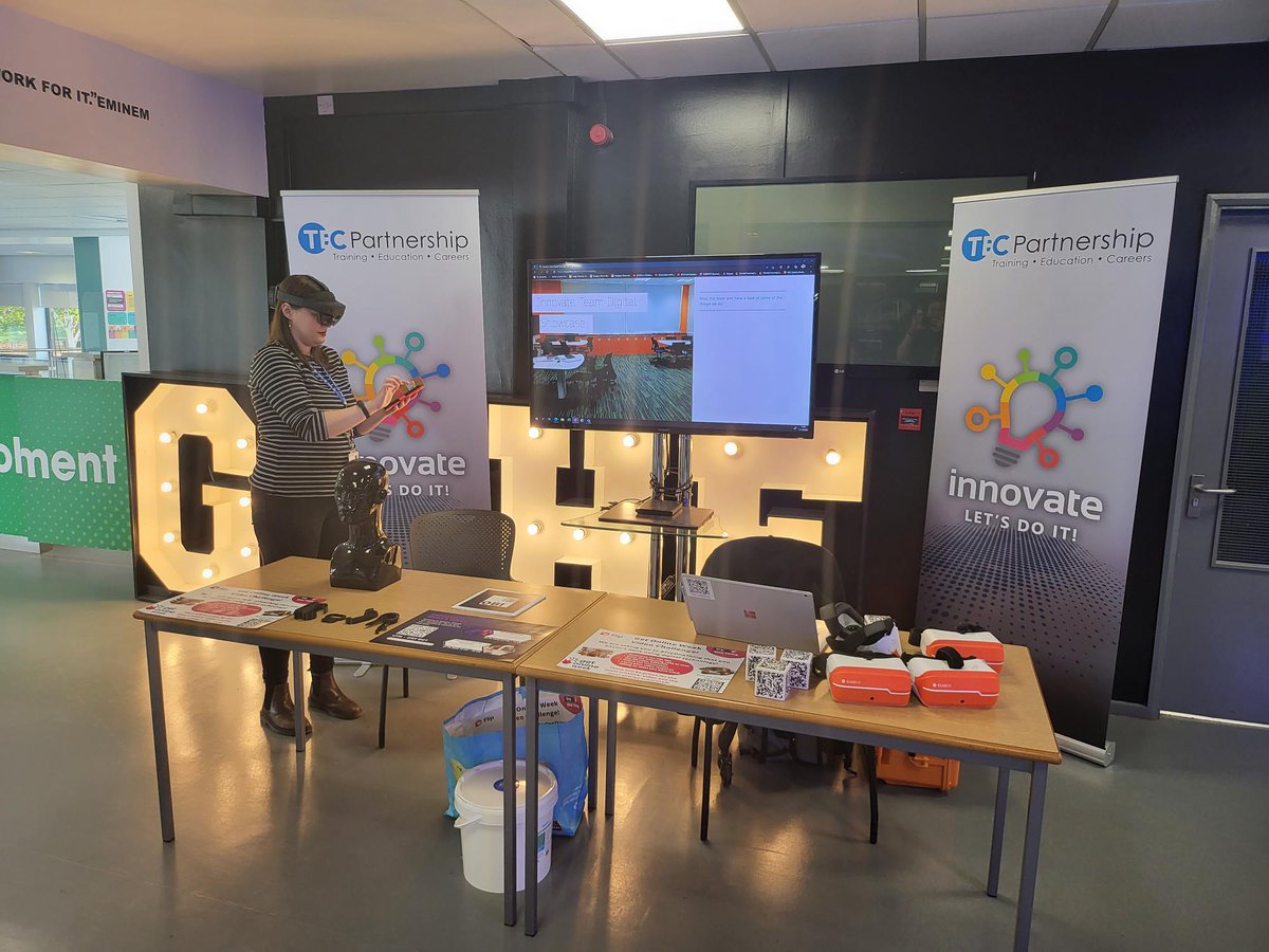 For Digital Get Online Week our staff have arranged some great VR and tech demos for you to get involved in, including Class VR, Haptic gloves and HoloLense 2!  
  
Come have a play between 11am and 1pm every day this week. #TryOneThing 

#CollegesWeek #LoveOurColleges