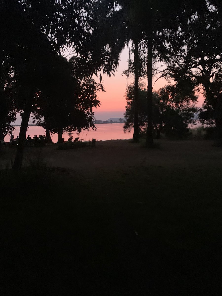 Myriam_mp_'s tweet photo. MALUKU IS ALWAYS A GOOD IDEA
Aimez-vous vous échapper de la ville?
Le silence, la nature, nager dans le fleuve..
Quels sont vos meilleurs spots à partager à moins de 3h de Gombe?
#moncongoleplusbeau #CongoKitoko https://t.co/cPS4Zu9p6m