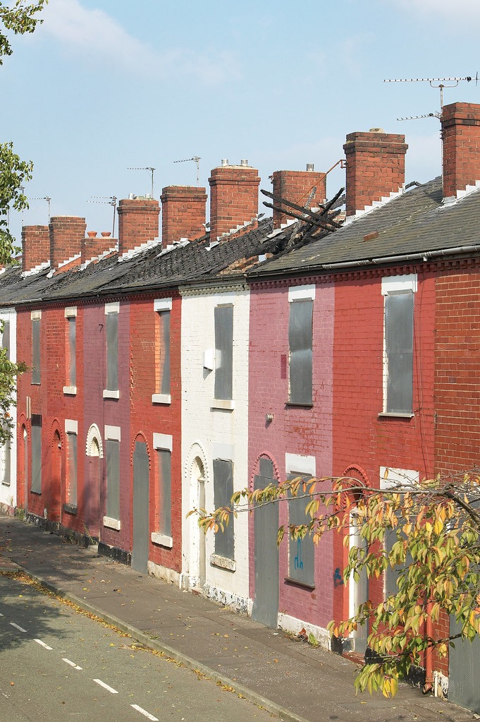 urban_splash's tweet photo. #TransformationTuesday

This is Chimney Pot Park in Salford where, with the help of @shedkm, we restored these terraces to create contemporary homes https://t.co/zKEZVKGVLi https://t.co/aHnUnCVu1M