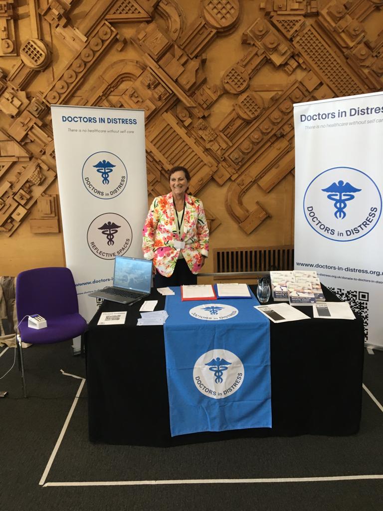 Excited to be at the @emsos2022 Annual Conference today. 💙We're spreading the word about the support that @DoctorsDistress offers health workers and promoting prioritising mental health in the medical profession! @Paul1Ann #doctorsindistress #nohealthcarewithoutselfcare
