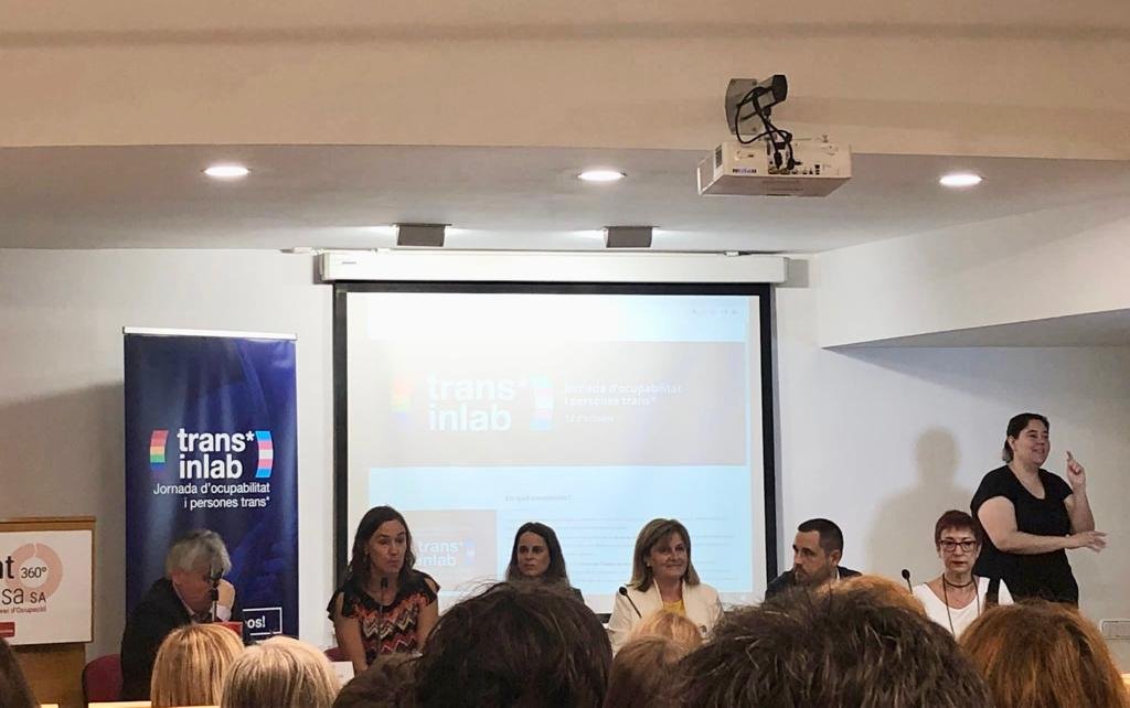 socialdiba's tweet photo. 🌈 Participem a la Jornada d'ocupabilitat i persones trans* #transinlab a Terrassa. Parlem dels reptes i necessitats de les persones trans i LGTBI, en especial les de l'àmbit laboral #IgualtatSostenibilitatSocialDiba #trans #transinlab22 #ocupaciotrans #transright #LGTBI https://t.co/tdEZ2fUiU9