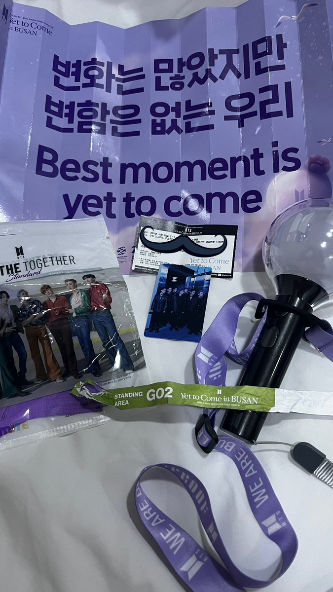 maxineryy's tweet image. The best moment is yet to come! 2025 please come fast! 💜