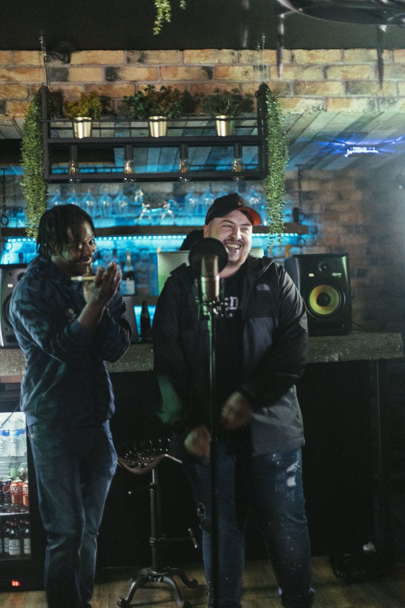 Underdogmedia1's tweet photo. @ManLikeDeanoh Vs @General_sneeks 
#Masterwriter @TMWriters 

This was a good clash, S/o to everyone involved https://t.co/ee39TUxgee