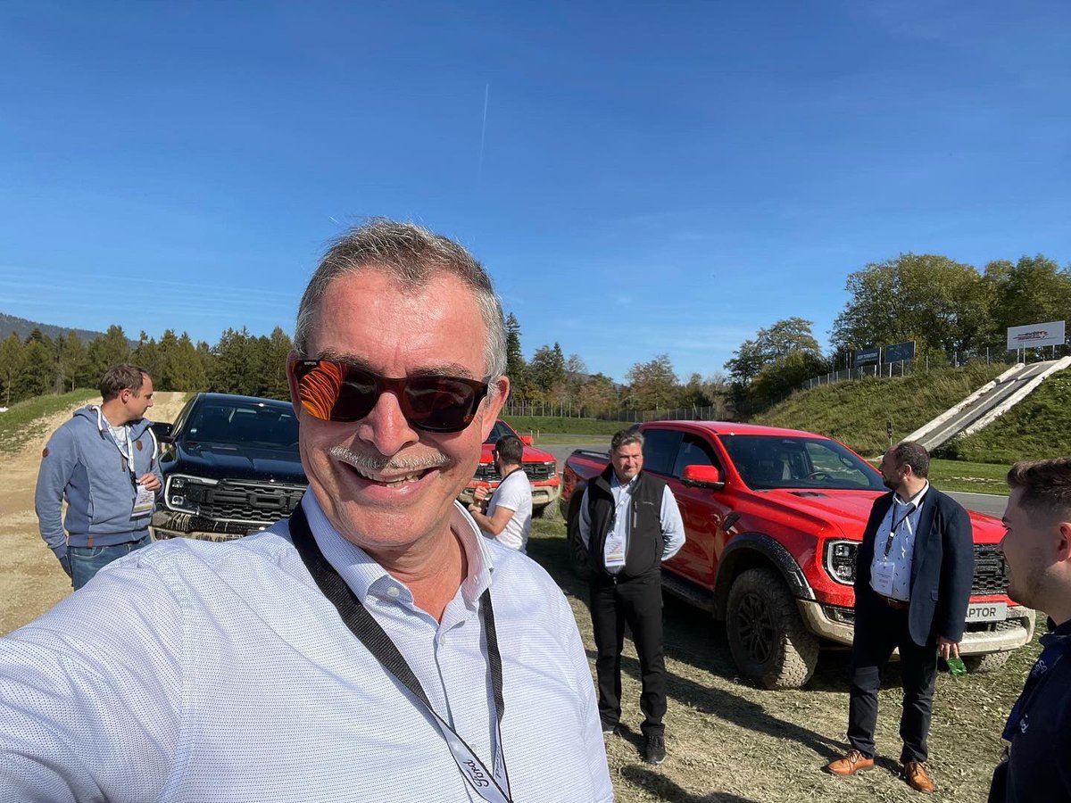 fleetcompetence's tweet photo. @Ford_CH Fleet Days in La Lignières ☀️😎👍 https://t.co/FrygE2d417