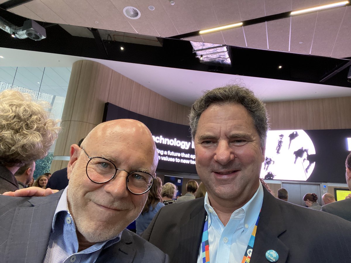 ProfRoyGreen's tweet photo. Wonderful to have Industry &amp; Science Minister #EdHusic launching new Human Technology Institute @UTSEngage With many friends &amp; partners celebrating the occasion @esantow @DrLarryMarshall https://t.co/in4UDBA7oz @HTI_UTS @Atlassian @kpmgaustralia @microsoftau @CSIRO @Innov_Aus https://t.co/4sDh0CChjc