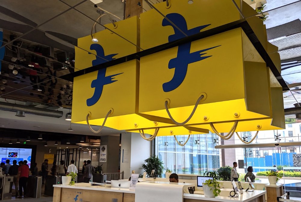 ARathorWrites's tweet photo. Indian e-commerce giant @Flipkart launches #metaverse shopping experience, #Flipverse
The Walmart-backed Bengaluru-headquartered firm has partnered with #eDAO, a @Polygon -incubated firm, to launch the metaverse offering, which it is calling Flipverse. https://t.co/3m6DwZyyvl