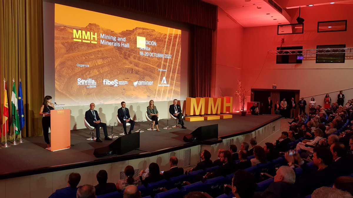 Arranca el Congreso <a href="/MMHSeville/">Mining and Minerals Hall</a> en <a href="/fibesevilla/">Fibes Sevilla</a>, el único gran encuentro internacional del sector de la #minería en Europa que es motor de desarrollo estratégico y esencial en nuestro país.
Compañías y expertos de todo el mundo vuelven a reunirse en #Sevilla.