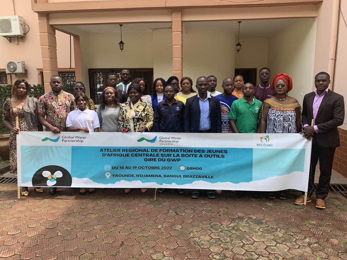 RECOJAC3's tweet photo. La #formation régionale sur la Boîte à outils #GIRE du GWP se déroule en ce moment au #Cameroun et au #Congo. 
40+ participants, issues de secteurs différents sont formés sur la façon dont la boîte à outils #GIRE du @GWPnews peut améliorer leurs initiatives. https://t.co/PUgG3ro3Rh