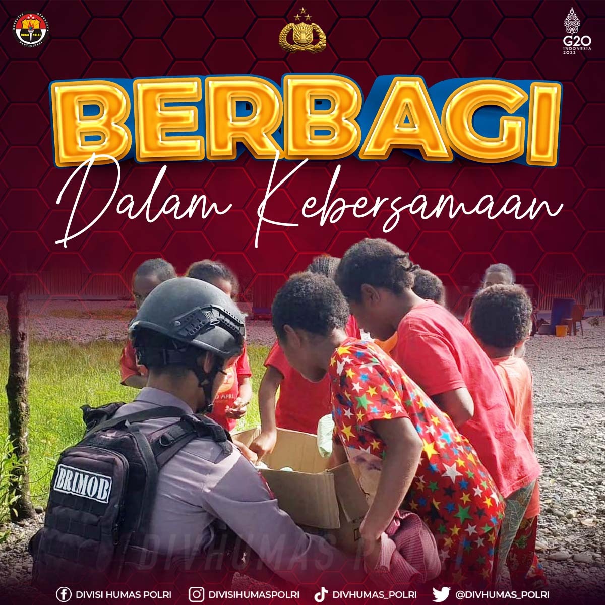 Humasreshalteng's tweet photo. Berbagi Dalam Kebersamaan #HadirUntukMelayani

Potret kebersamaan personel Brimob Polri saat membagikan makanan kepada anak-anak. Ini adalah bentuk Jalan Pengabdian Polri di wilayah Distrik Dekai, Kabupaten Yahukimo, Papua. https://t.co/PYwWki7VAj