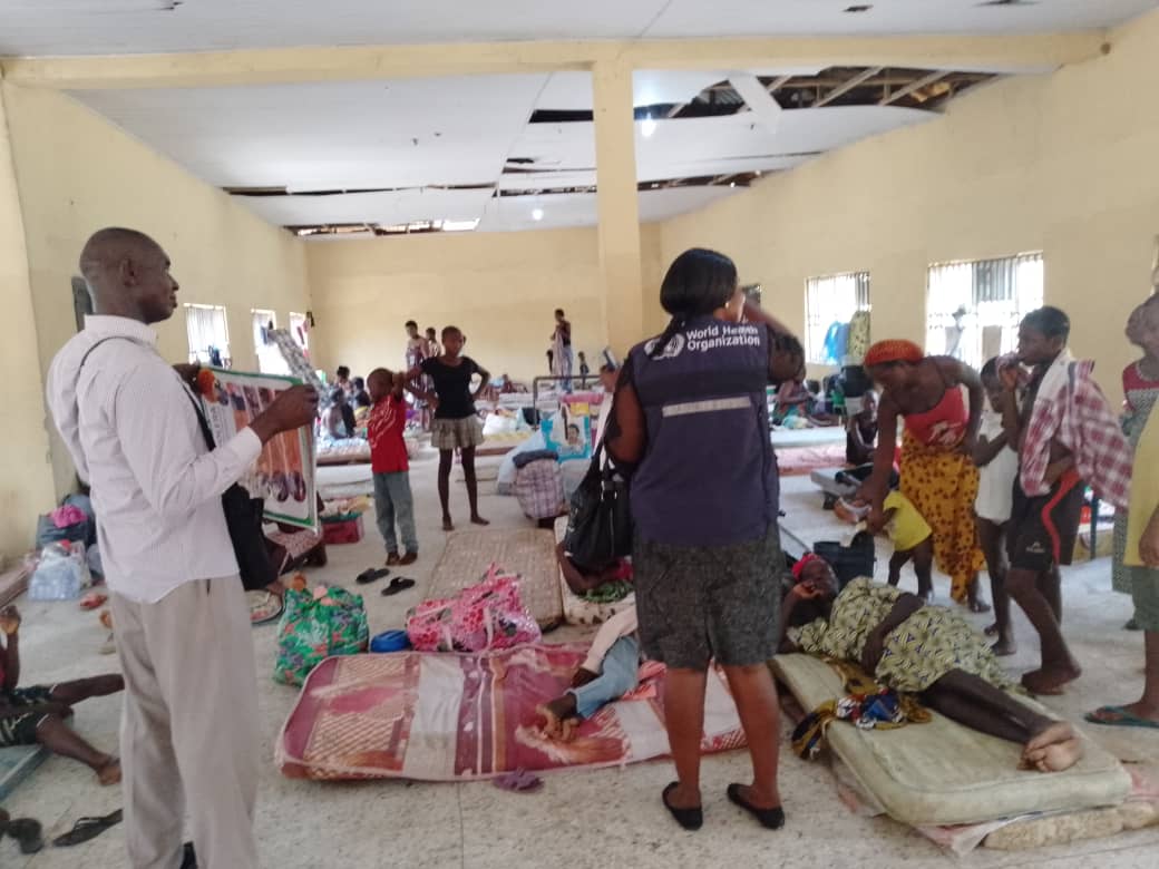 delta_no1's tweet photo. WHO, LGA DSNO, Supervisory Councilor for Health, Red Cross Officials, visits Ashaka IDP Camp in Ndokwa East LGA, sensitized camp officials, refugees, others on maintaining good hygiene to prevent diseases spread.
@WHONigeria
@executive_ssz
@WMulombo
@CWarigon
@Faith_Ireye https://t.co/wGaVyNfHvs